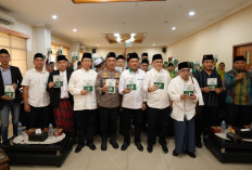 Buku Sejarah NU Sumsel Resmi Diluncurkan, Kapolda Hadiri Momen Penguatan Sinergi Ulama dan Polri