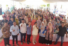 Cegah Stunting Sejak Dini, Irma Suryani Ajak Masyarakat Desa Sumber Harapan Perkuat Gerakan Orang Tua Asuh
