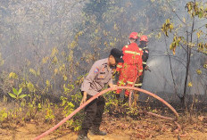 Polsek Gelumbang Bersama Manggala Agni Sigap Langsung ke Titik Hotspot Karhutla 