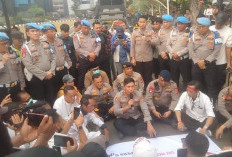 Duduk Bersama Saat Bertemu Insan Pers, Kapolda Sumsel Janji Usut Tuntas Kasus Pemukulan Wartawan