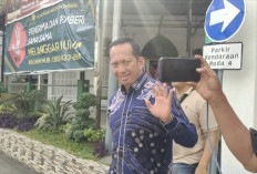 Eks Kadis Perkimtan Agus Rizal Bungkam Saat Hadiri Panggilan Kejari Palembang