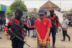 Polisi Gerebek Kampung Narkoba di Gandus, 3 Orang Diamankan, Satu Rumah Dikasih Police Line 