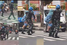 VIRAL, Tentara Gendong Emak-emak Jatuh di Jalan, Netizen di Tanah Suci Langsung Kirim Doa Terbaik