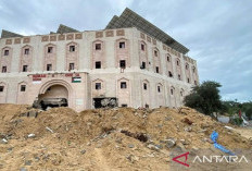 Kemlu RI Kecam Pemasangan Spanduk Propaganda Militer Israel di Reruntuhan RS Indonesia 