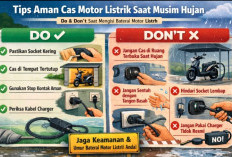 Tips Aman Cas Motor Listrik Saat Musim Hujan: Perhatikan Socket Tetap Kering dan Hindari Cas di Ruang Terbuka