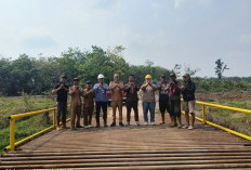 Medco E&P Bantu Bangun Jembatan, Warga Babat Supat Tak Lagi Lewati Batang Kelapa