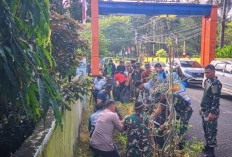 Polisi Turun ke Tengah Warga, Gerakan BELIDA Polres Muara Enim Bikin Lingkungan Lebih Asri